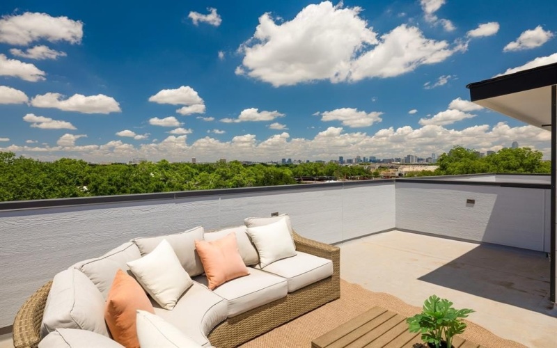 1921 Pollard Street, Dallas, TX 75208, 3 Bedrooms Bedrooms, ,3 BathroomsBathrooms,Residential,For Sale,1921 Pollard Street,20929895