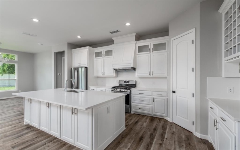 1503 Wysong Drive, McKinney, TX 75069, 4 Bedrooms Bedrooms, ,2 BathroomsBathrooms,Residential,For Sale,1503 Wysong Drive,20929896