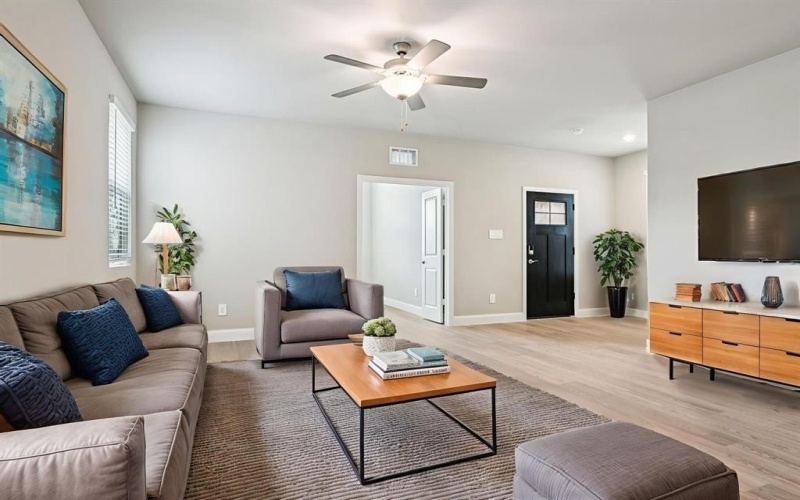 2732 Big Bend Mews, Corinth, TX 76210, 3 Habitaciones Habitaciones , ,2 BañosBaños,Residential,En Venta,2732 Big Bend Mews,20932905
