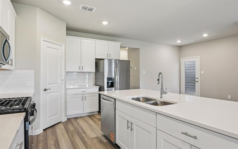 2728 Big Bend Mews, Corinth, TX 76210, 3 Bedrooms Bedrooms, ,2 BathroomsBathrooms,Residential,For Sale,2728 Big Bend Mews,20932914