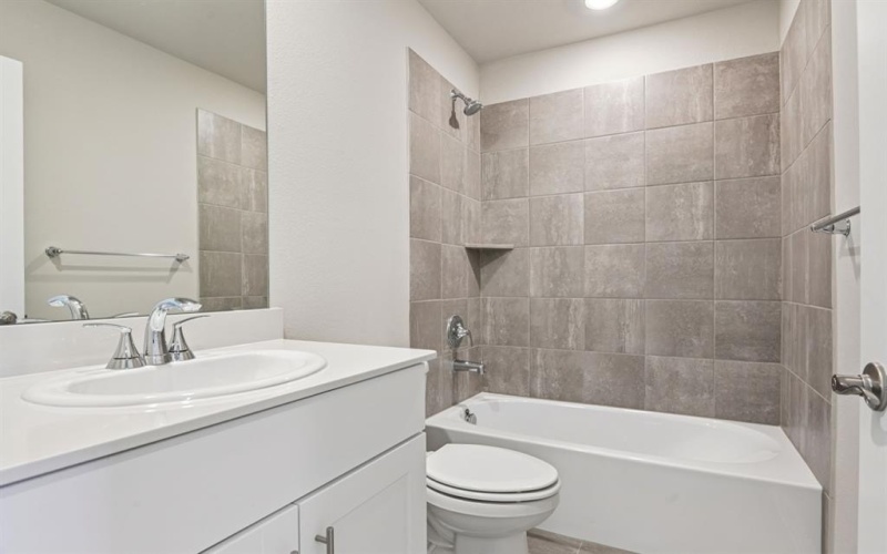 2728 Big Bend Mews, Corinth, TX 76210, 3 Bedrooms Bedrooms, ,2 BathroomsBathrooms,Residential,For Sale,2728 Big Bend Mews,20932914