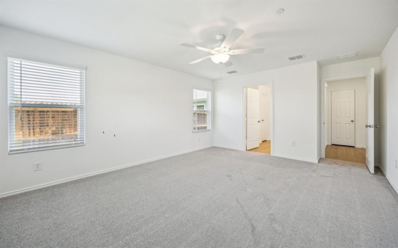 2824 Pecan Park Drive, Denton, TX 76208, 3 Bedrooms Bedrooms, ,2 BathroomsBathrooms,Residential,For Sale,2824 Pecan Park Drive,0,20930450