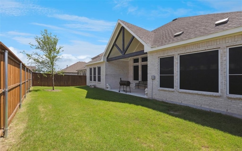 810 Brenda Drive, Mansfield, TX 76063, 4 Bedrooms Bedrooms, ,3 BathroomsBathrooms,Residential,For Sale,810 Brenda Drive,20933174