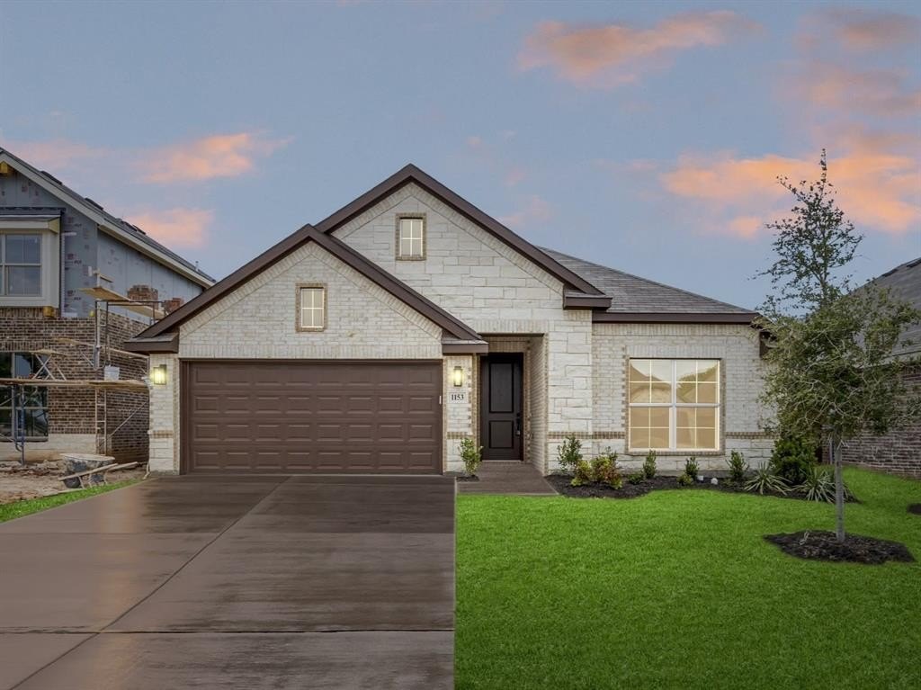 1153 Avery, Granbury, TX 76049, 3 Bedrooms Bedrooms, ,2 BathroomsBathrooms,Residential,For Sale,1153 Avery,20935295