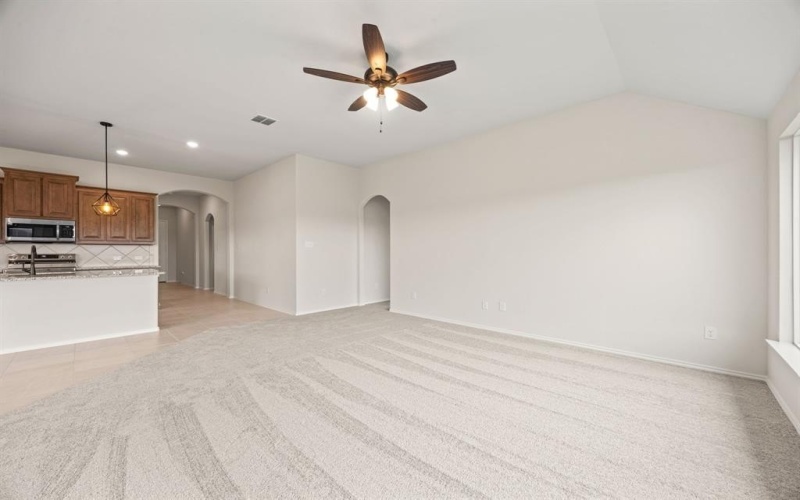 1153 Avery, Granbury, TX 76049, 3 Bedrooms Bedrooms, ,2 BathroomsBathrooms,Residential,For Sale,1153 Avery,20935295