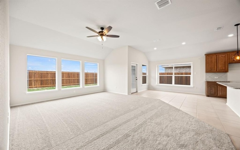 1153 Avery, Granbury, TX 76049, 3 Bedrooms Bedrooms, ,2 BathroomsBathrooms,Residential,For Sale,1153 Avery,20935295