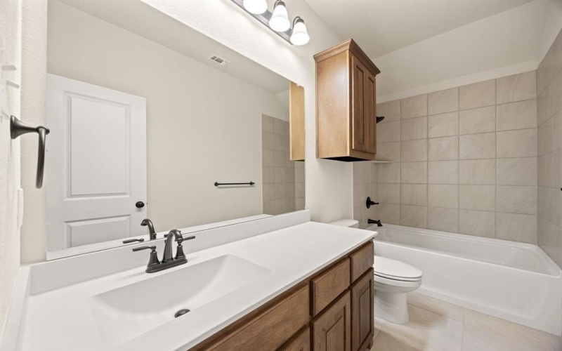 1153 Avery, Granbury, TX 76049, 3 Bedrooms Bedrooms, ,2 BathroomsBathrooms,Residential,For Sale,1153 Avery,20935295