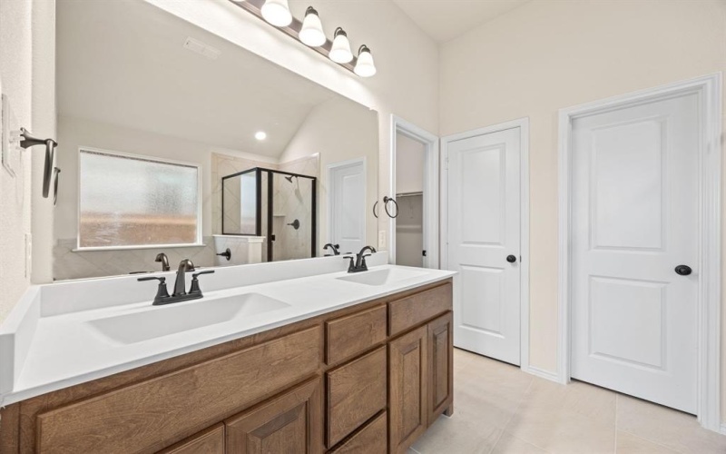 1153 Avery, Granbury, TX 76049, 3 Bedrooms Bedrooms, ,2 BathroomsBathrooms,Residential,For Sale,1153 Avery,20935295