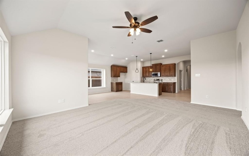 1153 Avery, Granbury, TX 76049, 3 Bedrooms Bedrooms, ,2 BathroomsBathrooms,Residential,For Sale,1153 Avery,20935295
