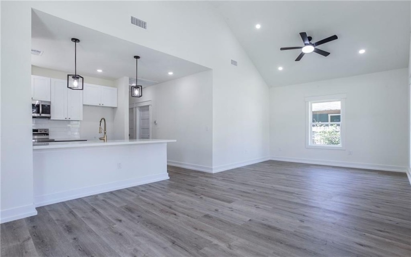 2608 Cleveland Avenue, Waco, TX 76711, 3 Habitaciones Habitaciones , ,2 BañosBaños,Residential,En Venta,2608 Cleveland Avenue,0,228992