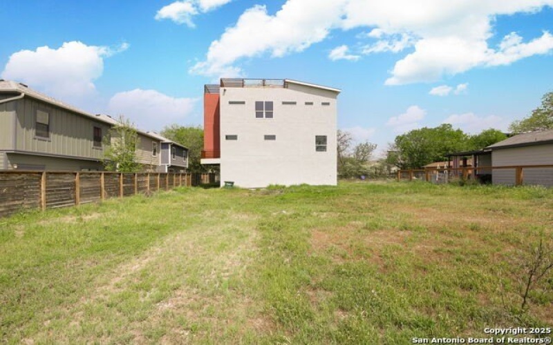 219 Utah St, San Antonio, TX 78210, ,7 BathroomsBathrooms,Residential Multi Family,For Sale,219 Utah St,1861688