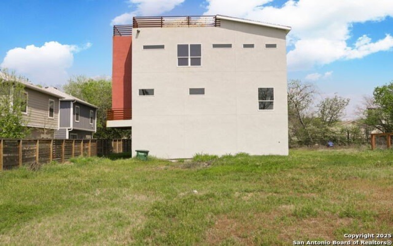 219 Utah St, San Antonio, TX 78210, ,7 BathroomsBathrooms,Residential Multi Family,For Sale,219 Utah St,1861688