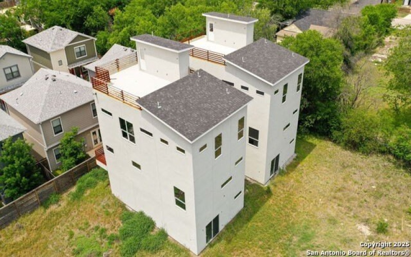 219 Utah St, San Antonio, TX 78210, ,7 BathroomsBathrooms,Residential Multi Family,For Sale,219 Utah St,1861688