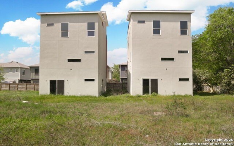 219 Utah St, San Antonio, TX 78210, ,7 BathroomsBathrooms,Residential Multi Family,For Sale,219 Utah St,1861688
