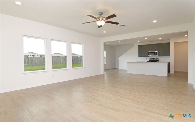 3704 Pin Oak Hills, Seguin, TX 78155, 4 Habitaciones Habitaciones , ,2 BañosBaños,Residential,En Venta,3704 Pin Oak Hills,567090