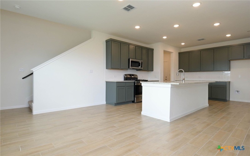 3704 Pin Oak Hills, Seguin, TX 78155, 4 Habitaciones Habitaciones , ,2 BañosBaños,Residential,En Venta,3704 Pin Oak Hills,567090