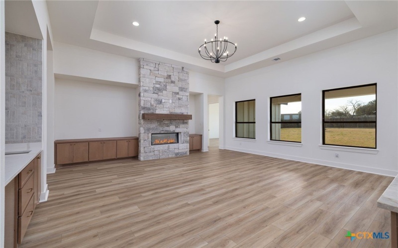 632 Oak Creek Parkway, Seguin, TX 78155, 3 Habitaciones Habitaciones , ,5 BañosBaños,Residential,En Venta,632 Oak Creek Parkway,573955