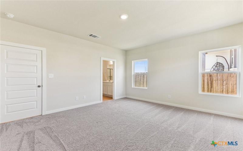 1216 Wild Leaf Way, San Marcos, TX 78666, 4 Habitaciones Habitaciones , ,2 BañosBaños,Residential,En Venta,1216 Wild Leaf Way,0,580073