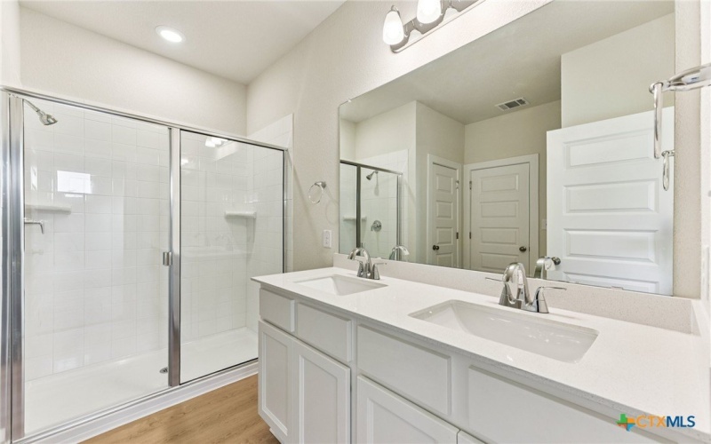 1216 Wild Leaf Way, San Marcos, TX 78666, 4 Habitaciones Habitaciones , ,2 BañosBaños,Residential,En Venta,1216 Wild Leaf Way,0,580073