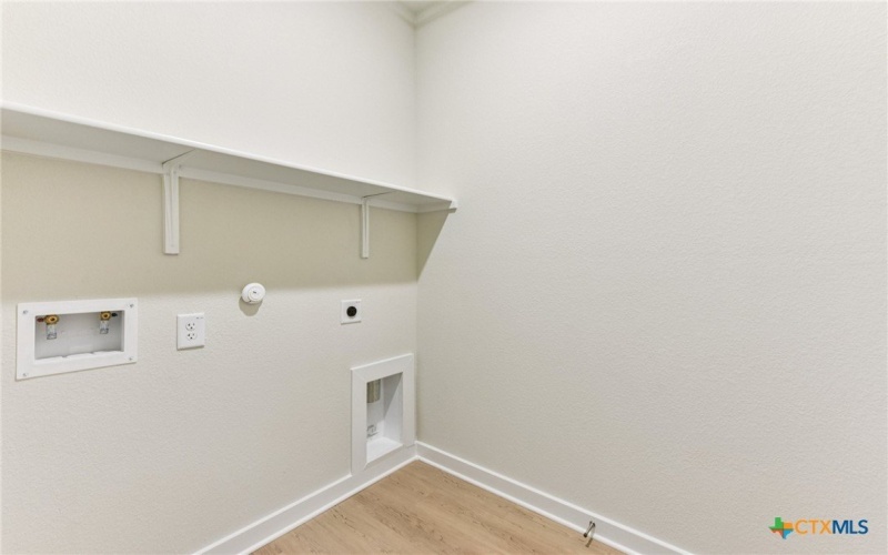 1216 Wild Leaf Way, San Marcos, TX 78666, 4 Habitaciones Habitaciones , ,2 BañosBaños,Residential,En Venta,1216 Wild Leaf Way,0,580073