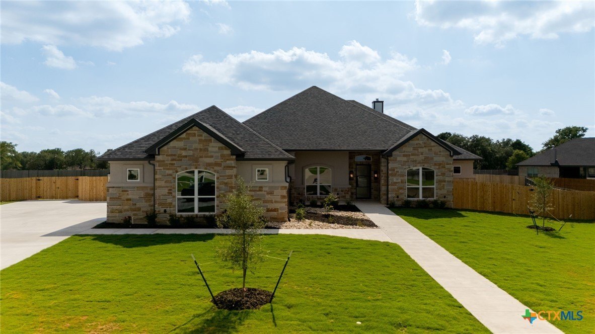 112 Vista De Luna Lane, Belton, TX 76513, 4 Bedrooms Bedrooms, ,3 BathroomsBathrooms,Residential,For Sale,112 Vista De Luna Lane,576154
