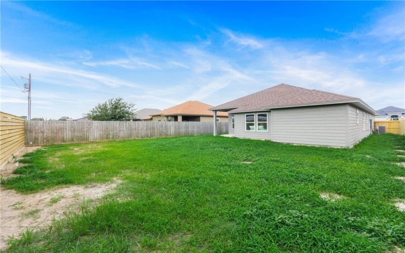 2513 Luzius Drive, Corpus Christi, TX 78418, 3 Bedrooms Bedrooms, ,2 BathroomsBathrooms,Residential,For Sale,2513 Luzius Drive,459045