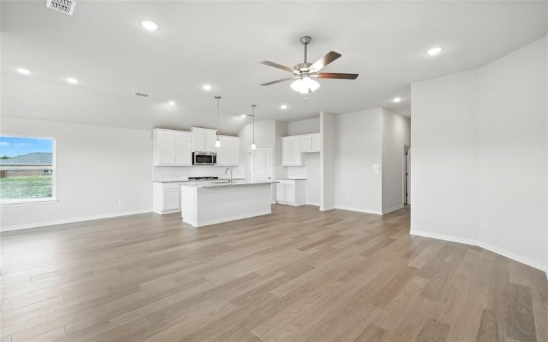 2208 Ridgecrest Lane, Sherman, TX 75092, 3 Bedrooms Bedrooms, ,2 BathroomsBathrooms,Residential,For Sale,2208 Ridgecrest Lane,20782245