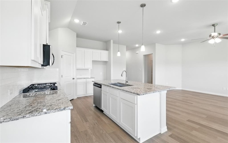 2208 Ridgecrest Lane, Sherman, TX 75092, 3 Bedrooms Bedrooms, ,2 BathroomsBathrooms,Residential,For Sale,2208 Ridgecrest Lane,20782245