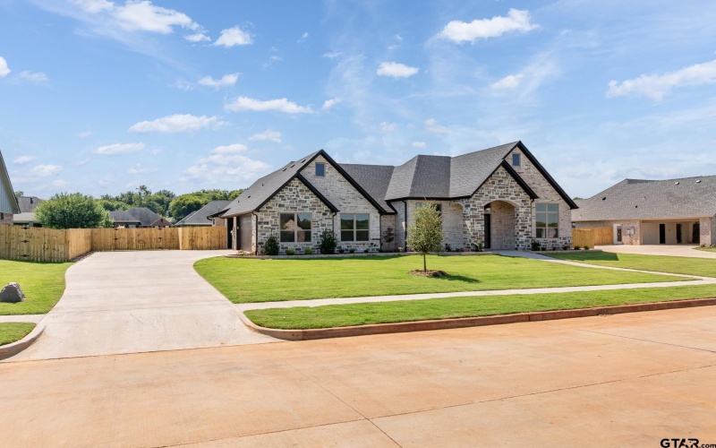 505 Artesian Meadow, Bullard, TX 75757, 4 Bedrooms Bedrooms, ,3 BathroomsBathrooms,Residential,For Sale,505 Artesian Meadow,0,25007413