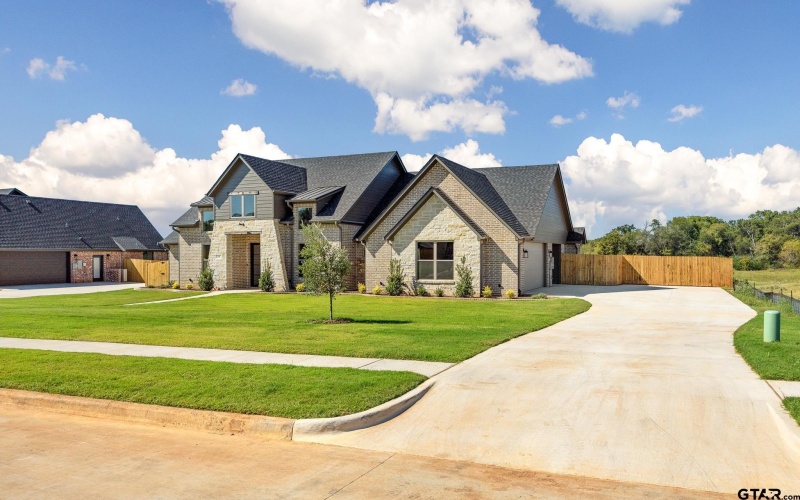 508 Artesian Meadow, Bullard, TX 75757, 4 Bedrooms Bedrooms, ,3 BathroomsBathrooms,Residential,For Sale,508 Artesian Meadow,0,25007415