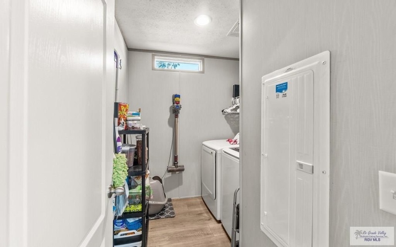 32 SUNDANCE LN., BROWNSVILLE, TX 78526, 2 Bedrooms Bedrooms, ,2 BathroomsBathrooms,Residential,For Sale,32 SUNDANCE LN.,29763982