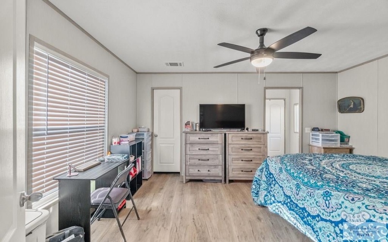 32 SUNDANCE LN., BROWNSVILLE, TX 78526, 2 Bedrooms Bedrooms, ,2 BathroomsBathrooms,Residential,For Sale,32 SUNDANCE LN.,29763982