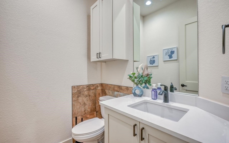 302 Parallel Circle, Horseshoe Bay, TX 78657-0000, 2 Bedrooms Bedrooms, ,2 BathroomsBathrooms,Residential,For Sale,302 Parallel Circle,0,173365