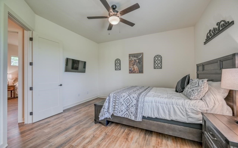 302 Parallel Circle, Horseshoe Bay, TX 78657-0000, 2 Bedrooms Bedrooms, ,2 BathroomsBathrooms,Residential,For Sale,302 Parallel Circle,0,173365