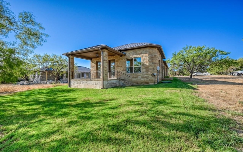 302 Parallel Circle, Horseshoe Bay, TX 78657-0000, 2 Bedrooms Bedrooms, ,2 BathroomsBathrooms,Residential,For Sale,302 Parallel Circle,0,173365