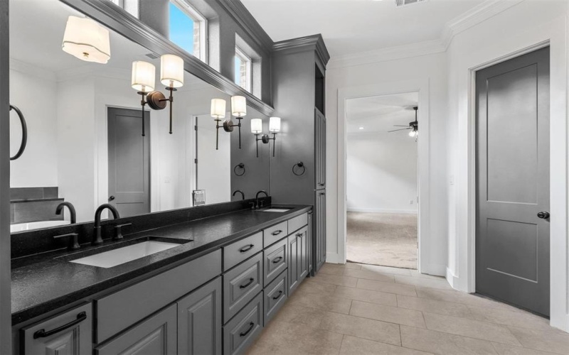 1657 Ethan Circle, Midlothian, TX 76065, 3 Bedrooms Bedrooms, ,3 BathroomsBathrooms,Residential,For Sale,1657 Ethan Circle,20871348