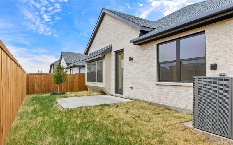 1703 Morningside Drive, Melissa, TX 75454, 4 Bedrooms Bedrooms, ,3 BathroomsBathrooms,Residential,For Sale,1703 Morningside Drive,20860333