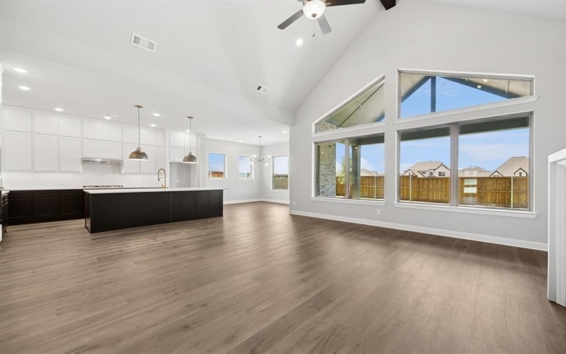 1919 Vantage Drive, Rockwall, TX 75087, 4 Habitaciones Habitaciones , ,3 BañosBaños,Residential,En Venta,1919 Vantage Drive,20876302