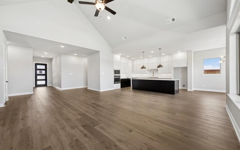 1919 Vantage Drive, Rockwall, TX 75087, 4 Habitaciones Habitaciones , ,3 BañosBaños,Residential,En Venta,1919 Vantage Drive,20876302