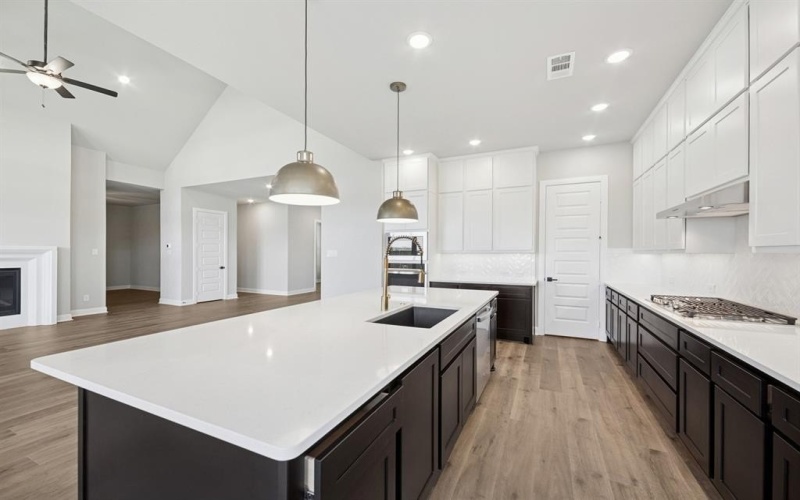 1919 Vantage Drive, Rockwall, TX 75087, 4 Habitaciones Habitaciones , ,3 BañosBaños,Residential,En Venta,1919 Vantage Drive,20876302