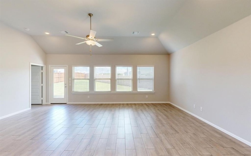 3417 Goshawk Drive, Denton, TX 76208, 4 Habitaciones Habitaciones , ,3 BañosBaños,Residential,En Venta,3417 Goshawk Drive,0,20835718