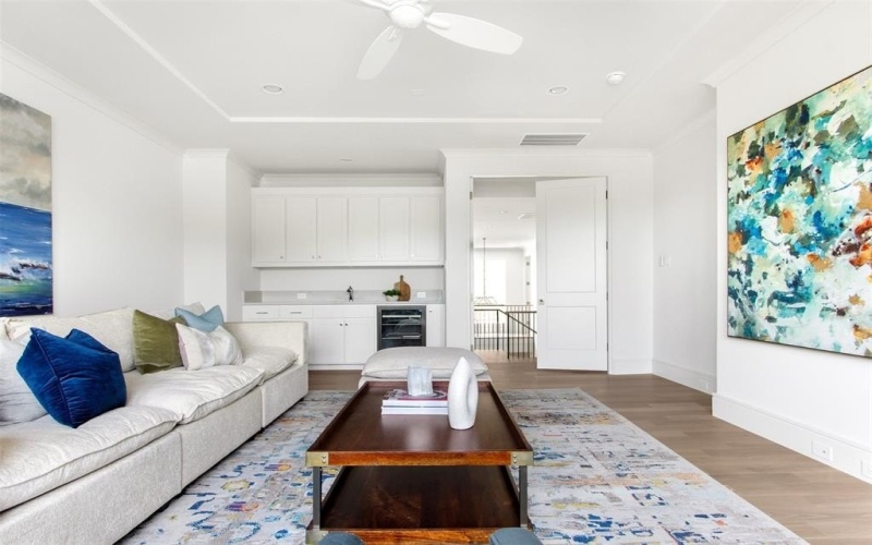 6927 Inverness Lane, Dallas, TX 75214, 5 Bedrooms Bedrooms, ,6 BathroomsBathrooms,Residential,For Sale,6927 Inverness Lane,20903007