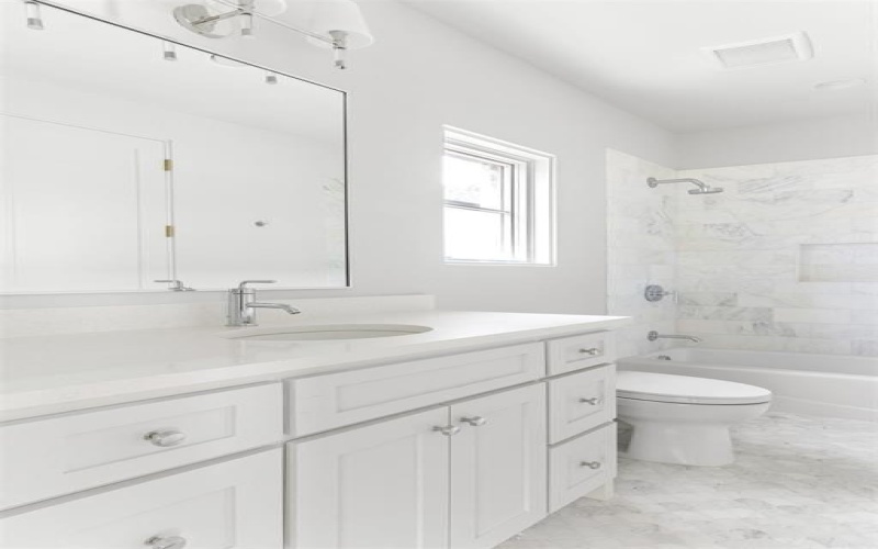 6927 Inverness Lane, Dallas, TX 75214, 5 Bedrooms Bedrooms, ,6 BathroomsBathrooms,Residential,For Sale,6927 Inverness Lane,20903007