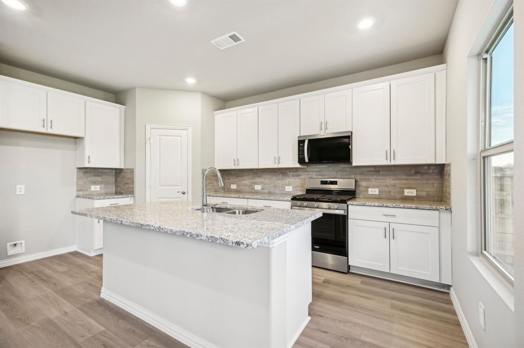 514 Castle Road, Sherman, TX 75092, 4 Bedrooms Bedrooms, ,2 BathroomsBathrooms,Residential,For Sale,514 Castle Road,20882554