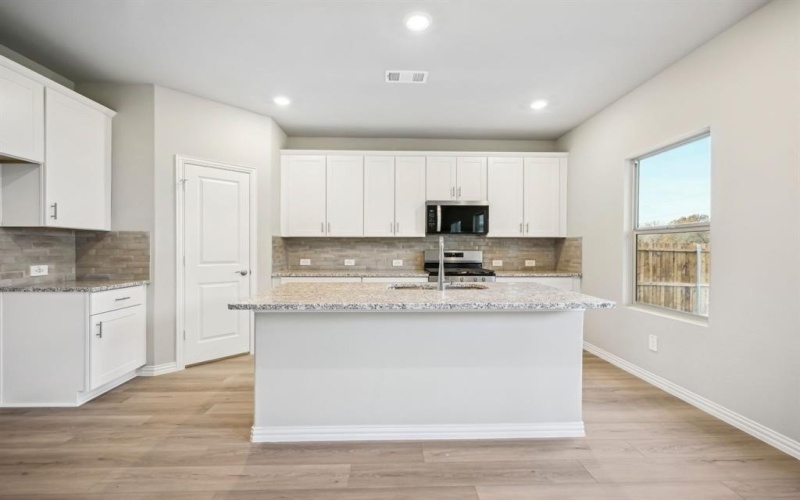 514 Castle Road, Sherman, TX 75092, 4 Bedrooms Bedrooms, ,2 BathroomsBathrooms,Residential,For Sale,514 Castle Road,20882554
