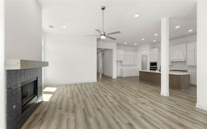 2605 Steve Street, Burleson, TX 76028, 4 Habitaciones Habitaciones , ,2 BañosBaños,Residential,En Venta,2605 Steve Street,20892169