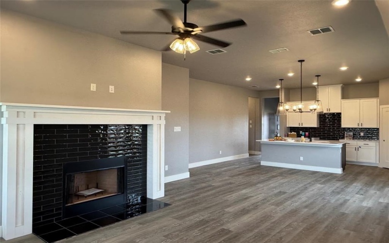 1217 Frio Drive, Springtown, TX 76082, 3 Bedrooms Bedrooms, ,2 BathroomsBathrooms,Residential,For Sale,1217 Frio Drive,20865253