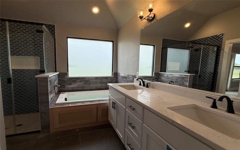 1217 Frio Drive, Springtown, TX 76082, 3 Bedrooms Bedrooms, ,2 BathroomsBathrooms,Residential,For Sale,1217 Frio Drive,20865253