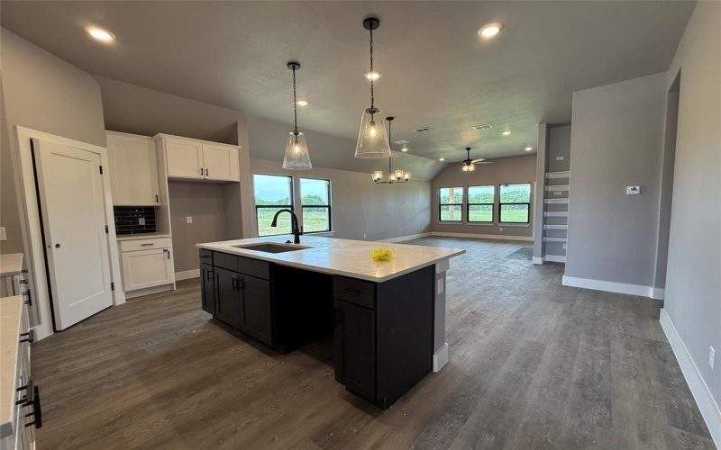 1217 Frio Drive, Springtown, TX 76082, 3 Bedrooms Bedrooms, ,2 BathroomsBathrooms,Residential,For Sale,1217 Frio Drive,20865253