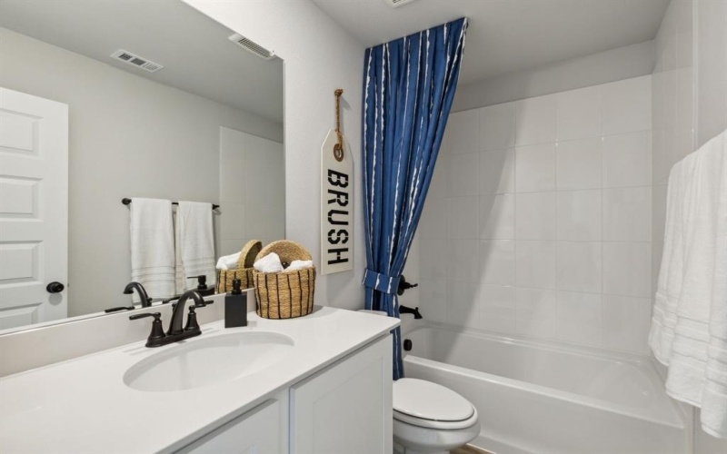 3509 Kingdom Drive, Denton, TX 76208, 5 Bedrooms Bedrooms, ,3 BathroomsBathrooms,Residential,For Sale,3509 Kingdom Drive,0,20865434